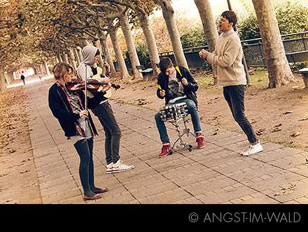 pictures of I AM IN LOVE Acoustic Session