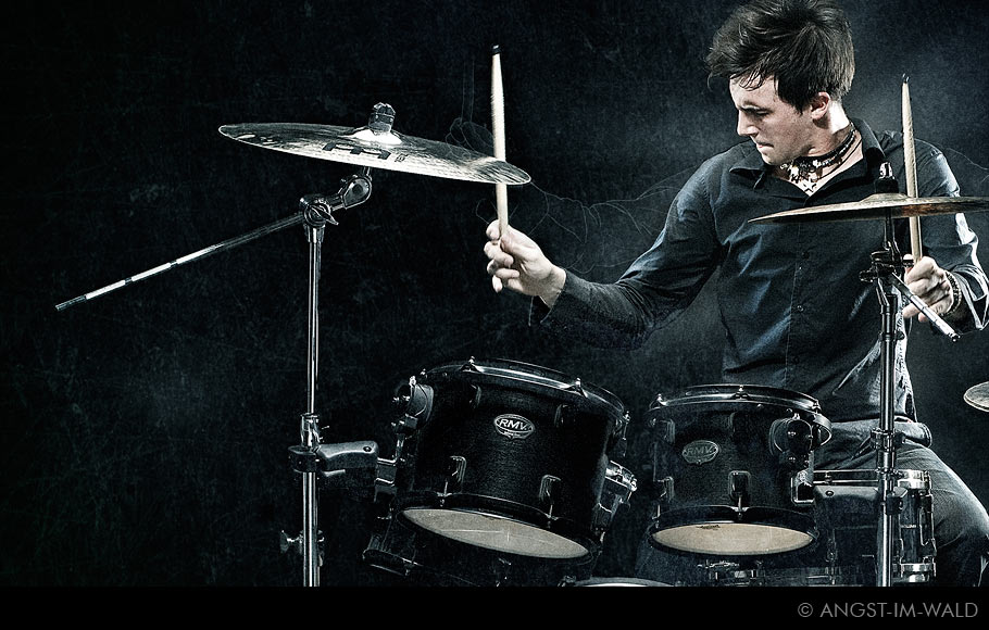 pictures of Kris Kauhaus Drumset